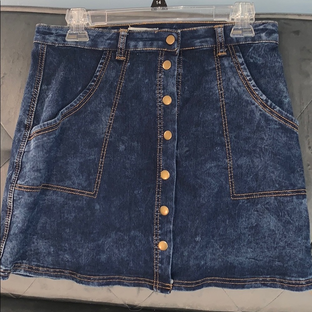 denim skirt